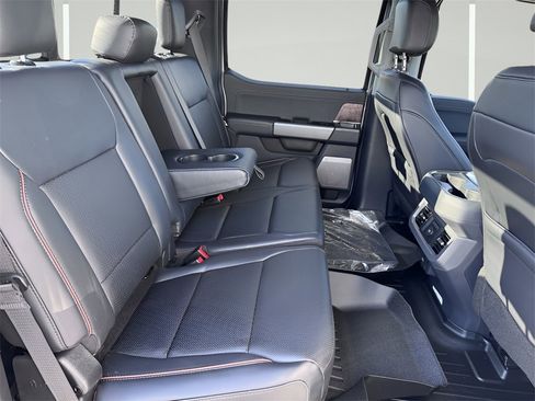 New 2026 Ford F250 Lariat w/ Black Appearance Package image 30