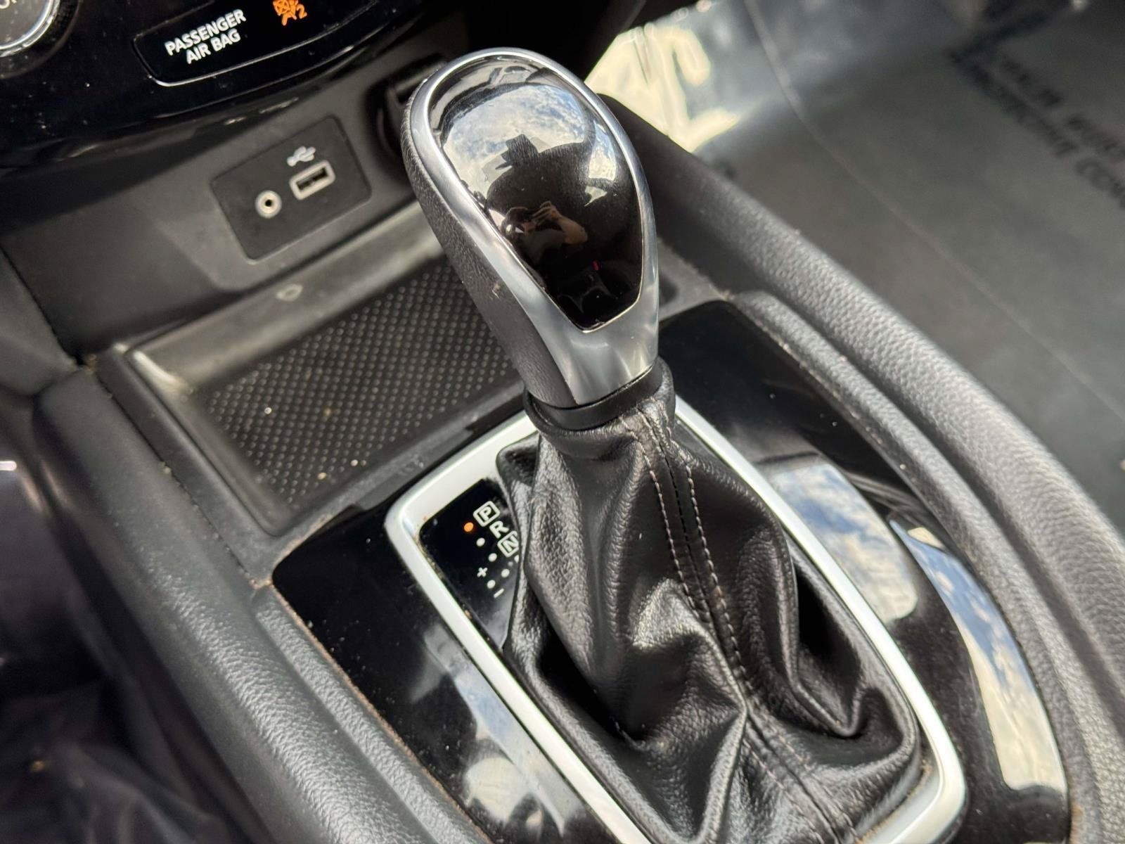 Used 2019 Nissan Rogue SV AWD/4WD image 27