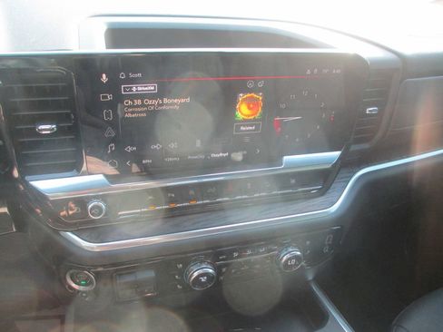 Used 2026 GMC Sierra 1500 SLT w/ SLT Premium Plus Package image 31