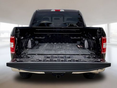 Used 2018 Ford F150 XLT w/ Equipment Group 302A Luxury AWD/4WD image 6
