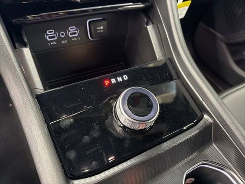 New 2026 Jeep Grand Cherokee Limited RWD image 21