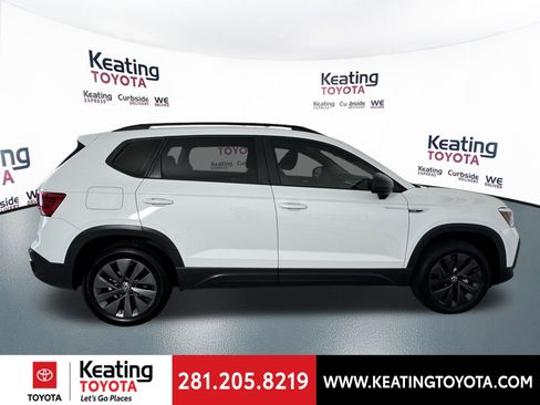 Used 2022 Volkswagen Taos S image 3