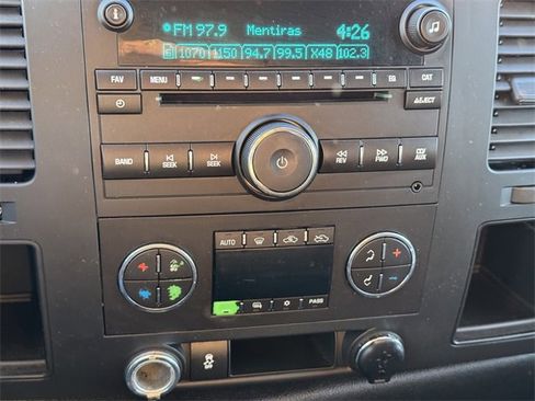 Used 2013 Chevrolet Silverado 1500 LT image 12