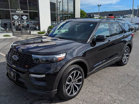 Used 2020 Ford Explorer ST AWD/4WD image 2