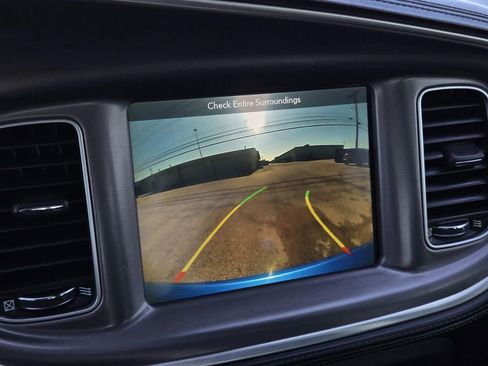 Used 2019 Dodge Charger Scat Pack w/ Dynamics Package image 18