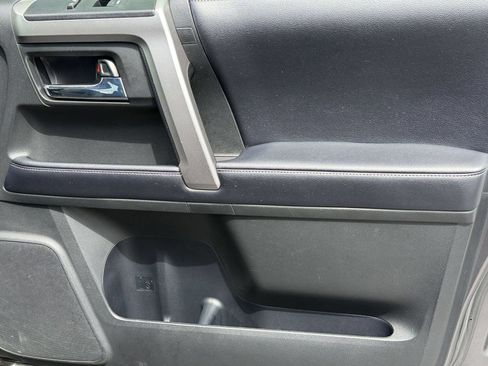 Used 2018 Toyota 4Runner SR5 RWD image 34