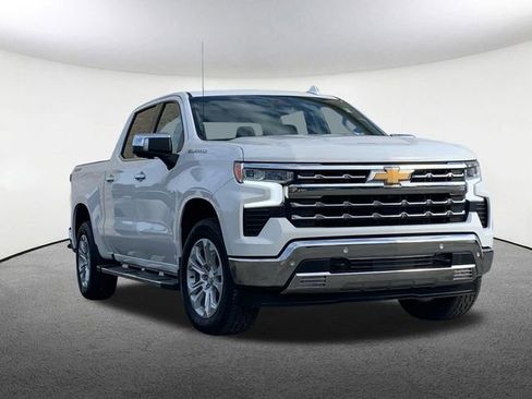 Used 2023 Chevrolet Silverado 1500 LTZ AWD/4WD image 2