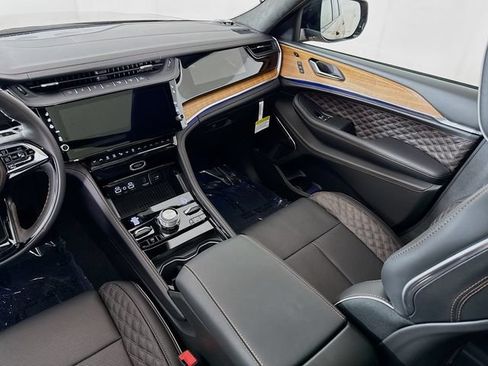 New 2026 Jeep Grand Cherokee Summit AWD/4WD image 24