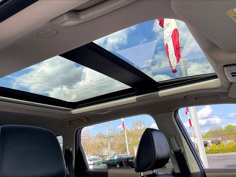 Certified 2023 Nissan Rogue SL image 22