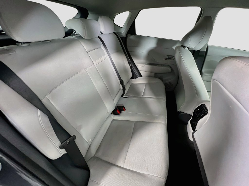 Certified 2025 Hyundai Kona SEL AWD/4WD image 28