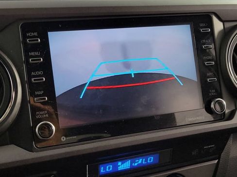 Used 2023 Toyota Tacoma TRD Off-Road w/ Technology Package RWD image 18