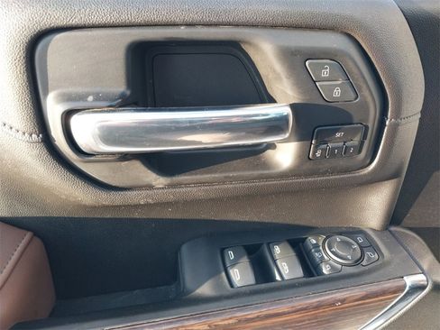 Used 2023 Chevrolet Silverado 2500 High Country image 20