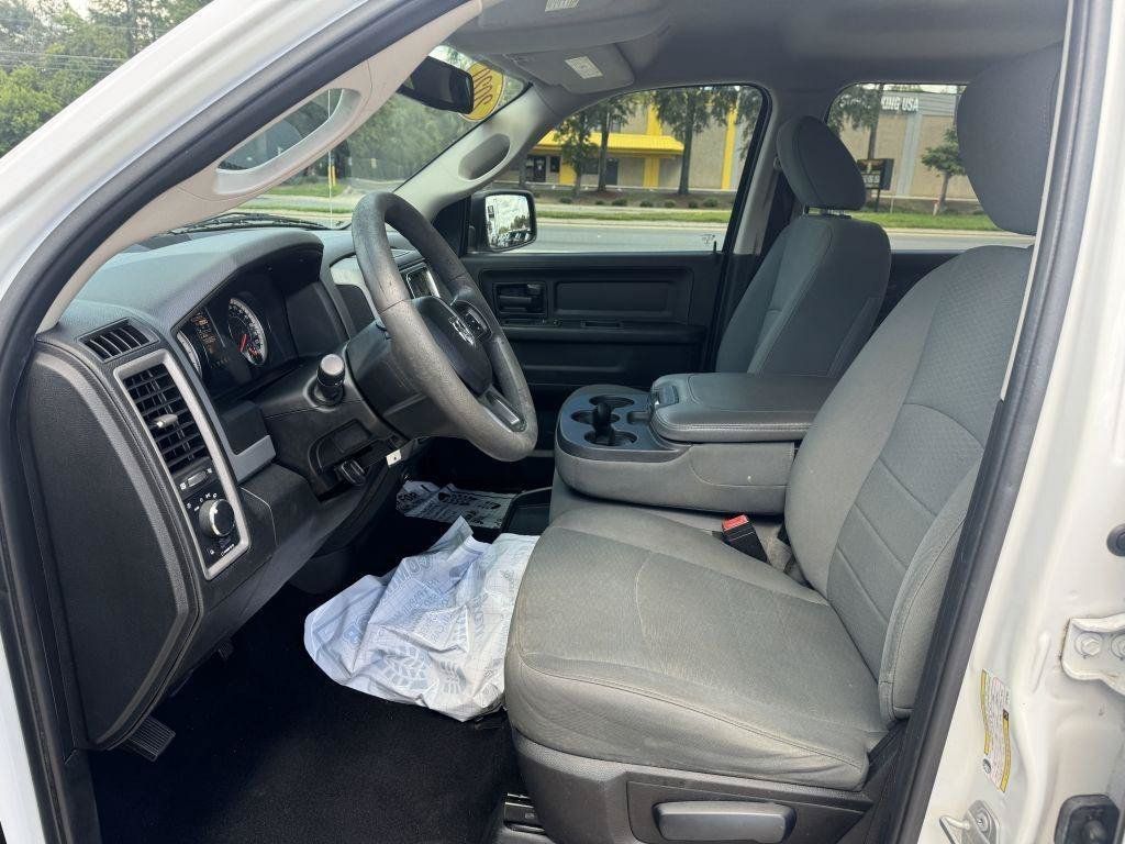 Used 2020 RAM 1500 Tradesman w/ Chrome Plus Package RWD image 13