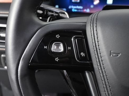 Certified 2025 Lincoln Aviator Black Label AWD/4WD image 33