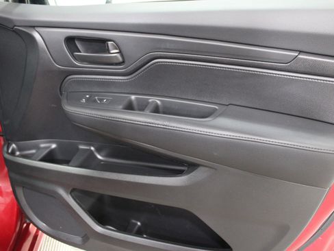 Used 2025 Honda Odyssey Sport-L image 28