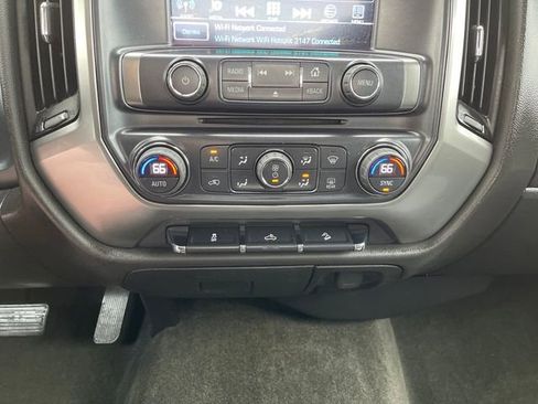 Used 2018 Chevrolet Silverado 1500 LT w/ All Star Edition image 18