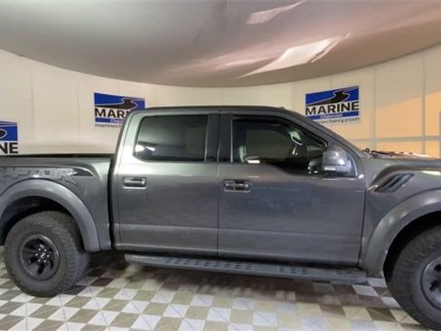 Used 2018 Ford F150 Raptor w/ Equipment Group 802A Luxury image 3