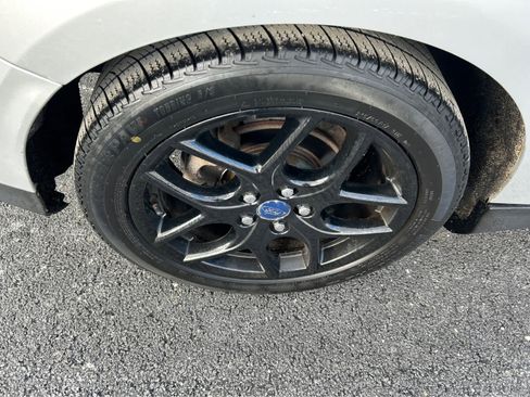 Used 2016 Ford Focus SE w/ Equipment Group 201A image 29
