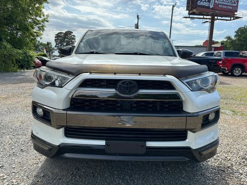 Used 2019 Toyota 4Runner Limited AWD/4WD image 4