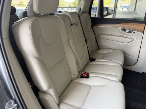 Used 2016 Volvo XC90 T6 Momentum image 19