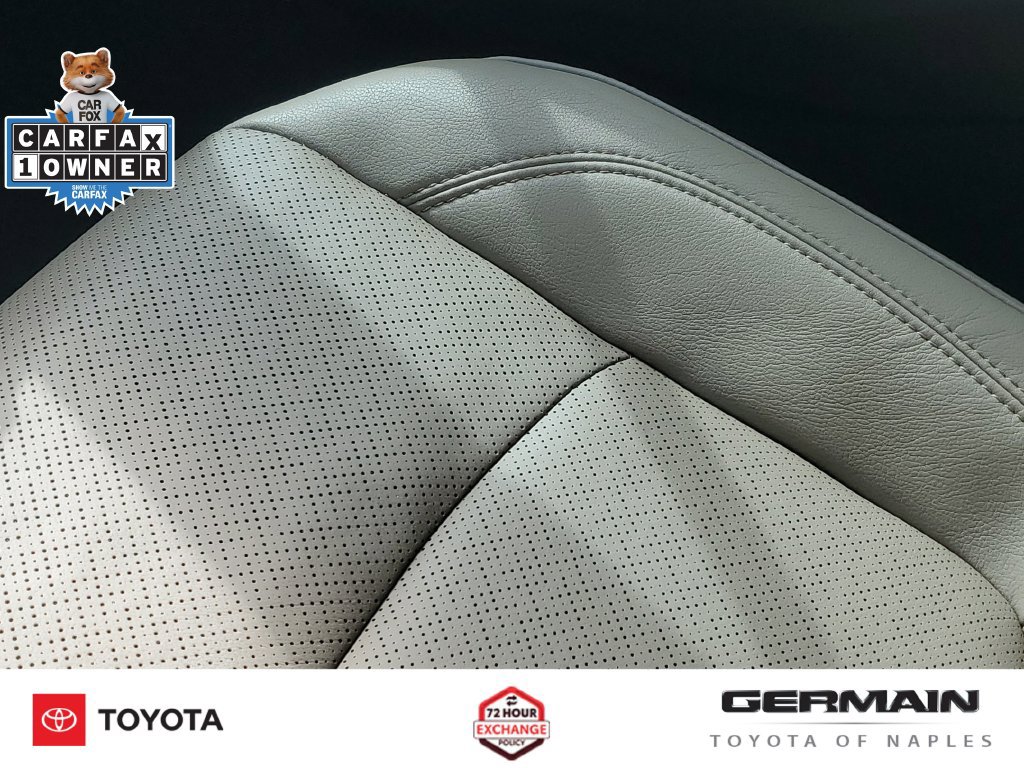 Used 2024 Toyota Sienna Limited FWD image 30