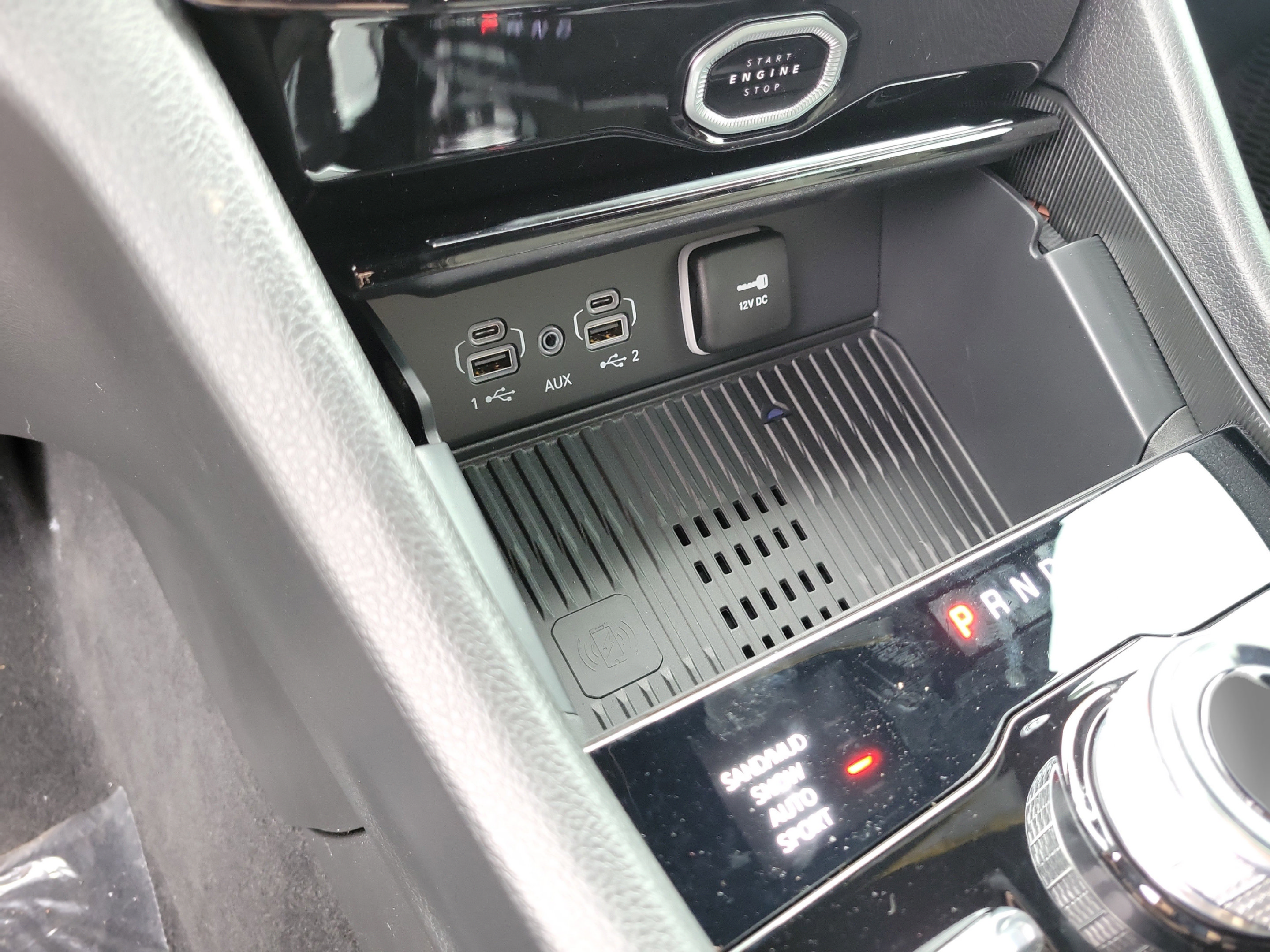 New 2026 Jeep Grand Cherokee Altitude AWD/4WD image 19