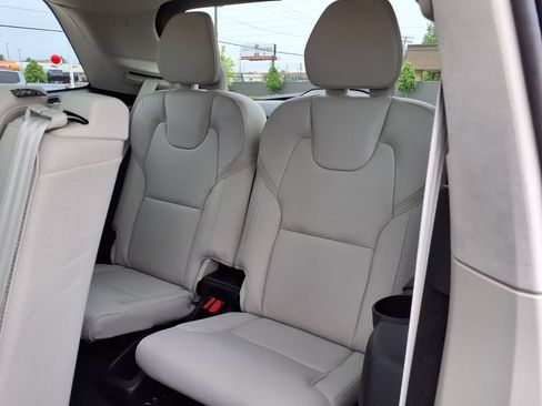 New 2026 Volvo XC90 B6 Ultra w/ Lounge Package AWD/4WD image 16