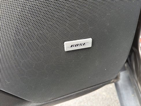 Used 2019 Cadillac XT5 Platinum image 17