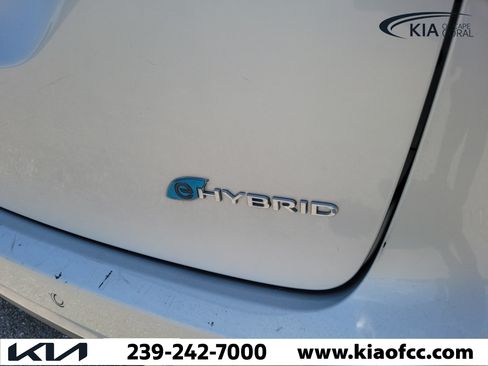 Used 2023 Chrysler Pacifica Touring-L FWD image 10