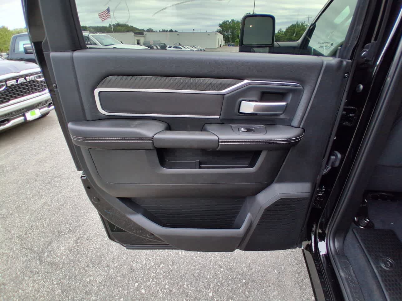 New 2026 RAM 3500 Big Horn AWD/4WD image 12