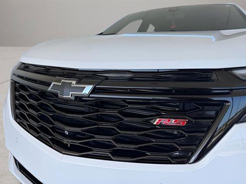 Used 2024 Chevrolet Equinox RS FWD image 3