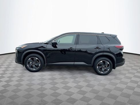 Used 2024 Nissan Rogue SV AWD/4WD image 7