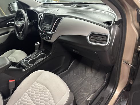 Used 2019 Chevrolet Equinox LS w/ LPO, Floor Liner Package FWD image 12
