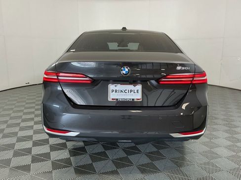 Certified 2025 BMW 530i w/ Premium Package RWD image 6