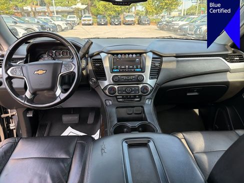Used 2019 Chevrolet Suburban LT AWD/4WD image 12