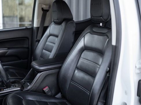 Used 2018 GMC Canyon Denali image 8