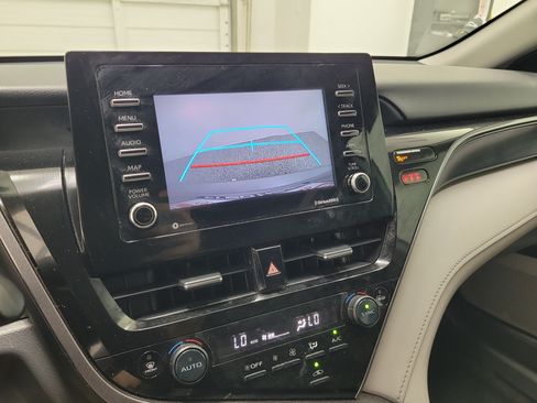 Used 2022 Toyota Camry SE AWD/4WD image 25