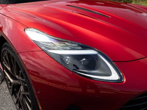 Used 2025 Aston Martin DB12 Convertible RWD image 14