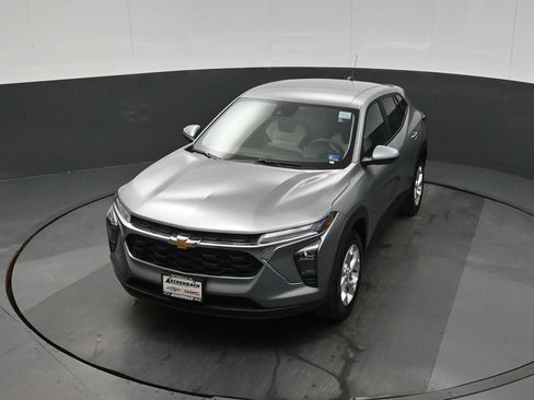 New 2026 Chevrolet Trax LS w/ LS Convenience Package image 22