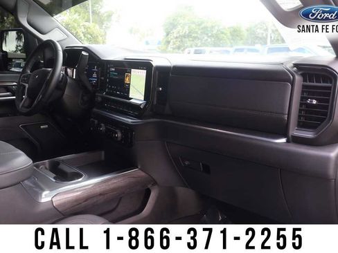 Used 2025 Chevrolet Silverado 2500 LTZ w/ LTZ Plus Package AWD/4WD image 29
