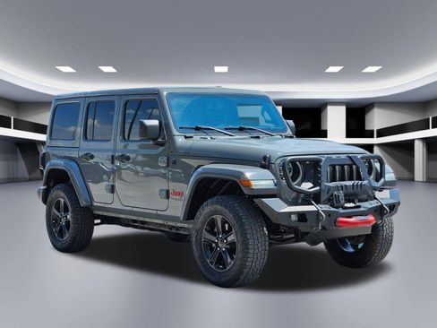 Used 2020 Jeep Wrangler Unlimited Sahara AWD/4WD image 8