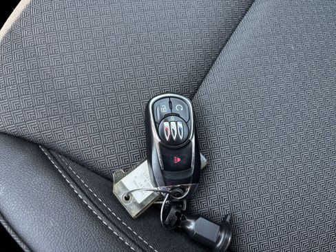 Used 2025 Buick Encore GX Preferred FWD image 24
