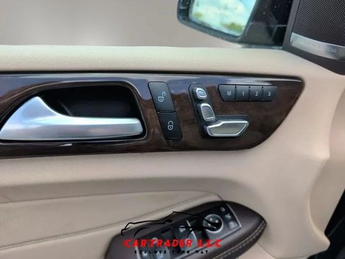Used 2018 Mercedes-Benz GLE 350 4MATIC w/ Premium 1 Package image 11