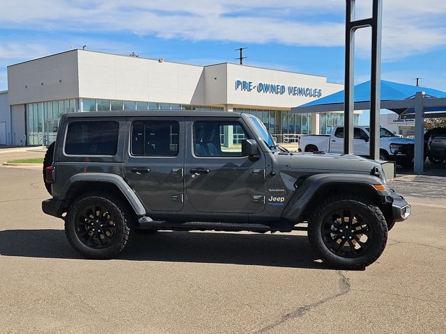Used 2021 Jeep Wrangler Unlimited Sahara w/ Cold Weather Group AWD/4WD image 4