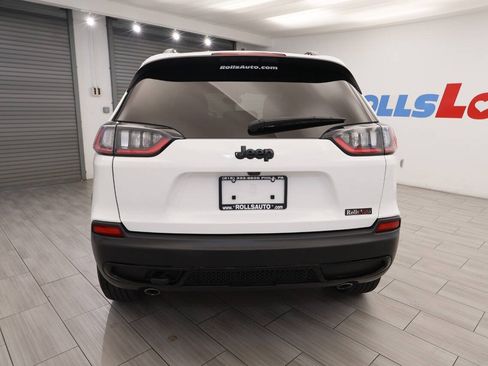Used 2022 Jeep Cherokee Latitude AWD/4WD image 4