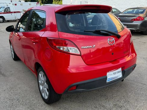 Used 2011 MAZDA MAZDA2 Touring FWD image 3