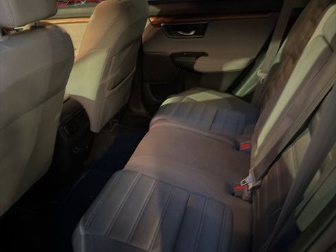 Used 2019 Honda CR-V EX image 6