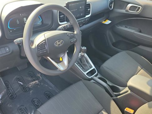 New 2026 Hyundai Venue SE image 21