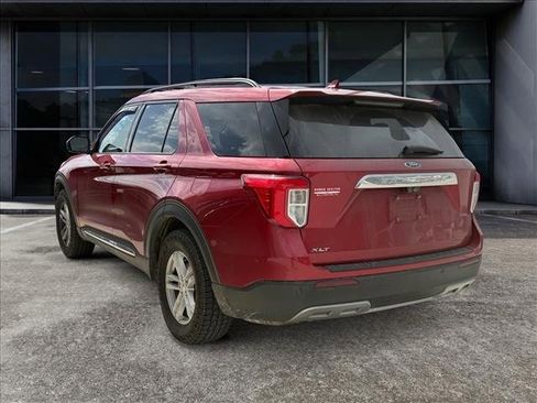 Used 2020 Ford Explorer XLT w/ Equipment Group 202A image 3