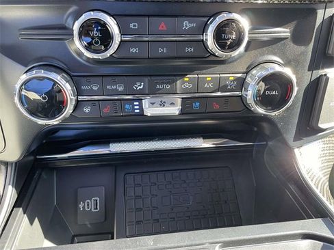 New 2025 Ford F150 Lariat w/ Equipment Group 502A High image 22